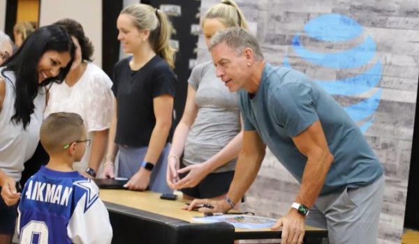 ATT-Connected-Learning-Initiative-with-Troy-Aikman-696x391